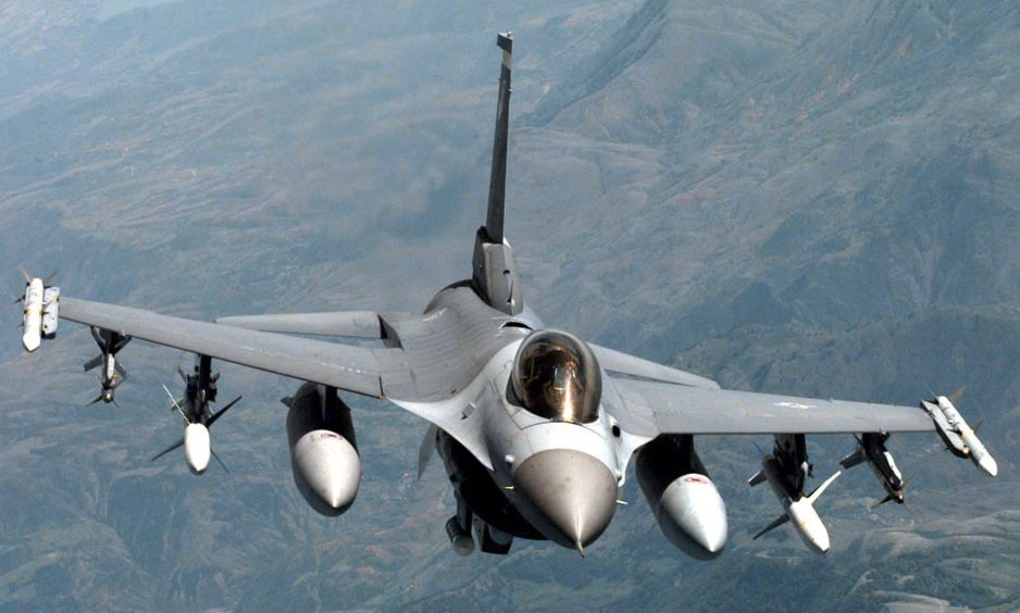 F16 Fighter Jet in flight